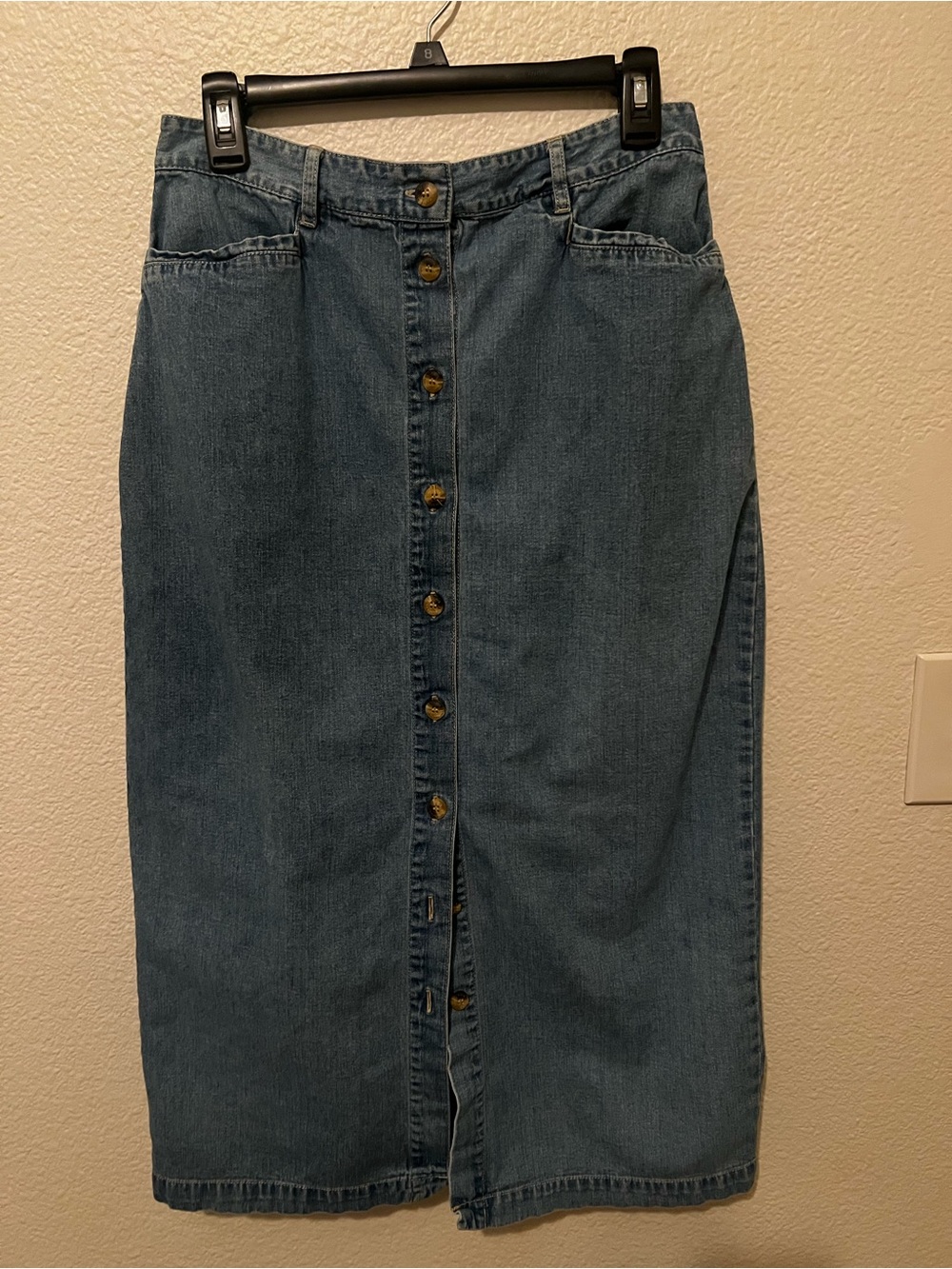 Vintage Gloria Vanderbilt Classic Button-Front Denim Midi Skirt - Blue